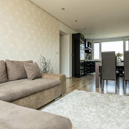 דברצן Martonfalvi Penthouse W Jacuzzi מראה חיצוני תמונה